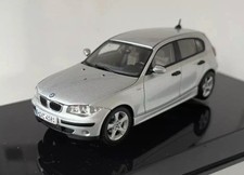 BMW Série 1 5 portes gris alu