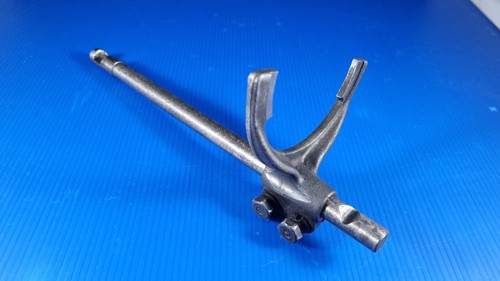 Fourchette 1ère vitesse et - fourchette,