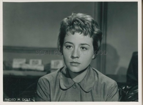 Annie girardot maigret tend - annie,