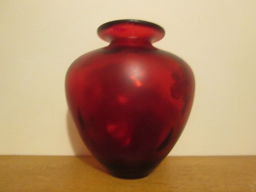 Elegant vase art - art, ancien