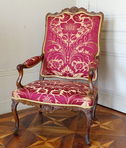 Grand fauteuil bois sculpté - grand,