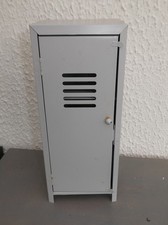 PETITE ARMOIRE VESTIAIRE DECO EN METAL