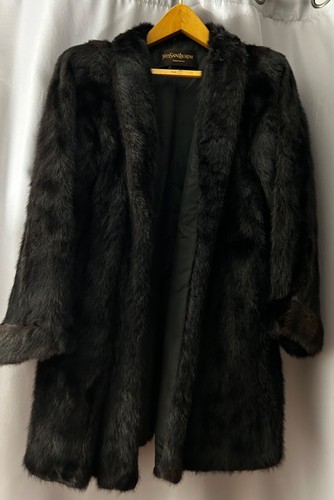 Manteau noir vison - en, marque