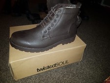 Bottes militaires à lacets