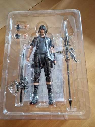Figurine play arts kai noctis - figurine,