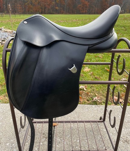 Bates innova dressage saddle - bates,