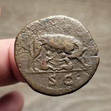 Antonin Le Pieux, Sesterce