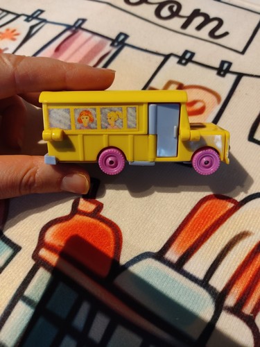 Polly pocket classroom the - polly,