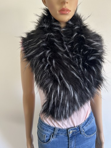 Col noir gris fausse - en,