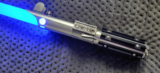Sabre laser star wars RGB Skywalker, lame + boite de transport + 2 batteries