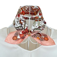 RARE ÉCHARPE HERMES Petit Carre 45 en soie "Découpages" par Anne Rosat 17"...