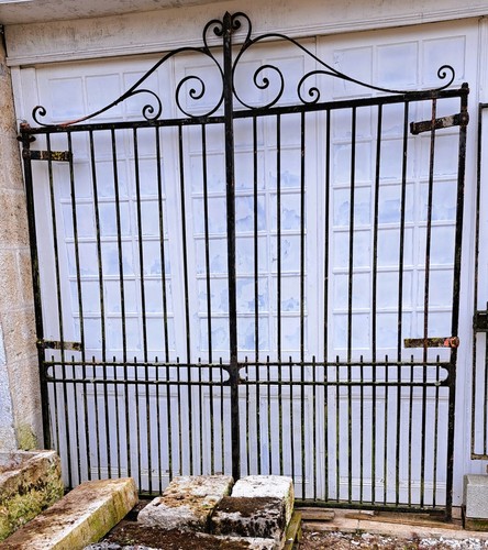 Ancien portail vanteaux en - portail,