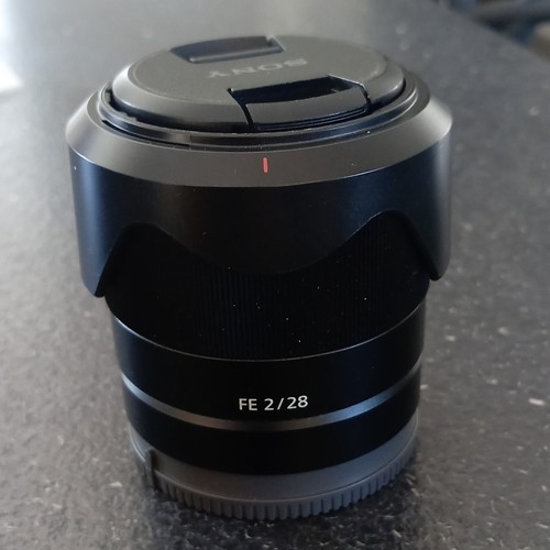 Sony f 2 sel28f20 - fe, mm