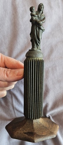 Vierge enfant montée sur - vierge,
