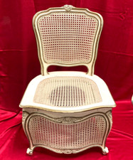 EARLY 20TH CENTURY LOUIS XV STYLE FRENCH CHAISE PERCEE