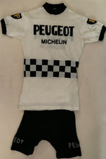 ENSEMBLE MAILLOT + SHORT