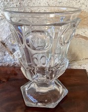Verre ancien ou vase en verre soufflé moulé, hauteur 13 cm