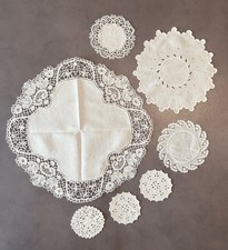 7 napperons ronds 1900-1930 en