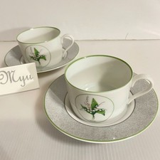 Ensemble tasse et soucoupe