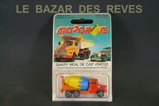 MAJORETTE FRANCE. Camion SCANIA toupie à béton . REF: 227. + Blister.