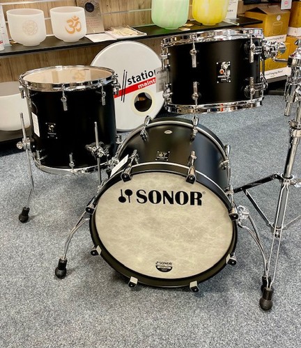 Sonor momentum coque - coque, en