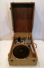 Ancien gramophone Paillard -