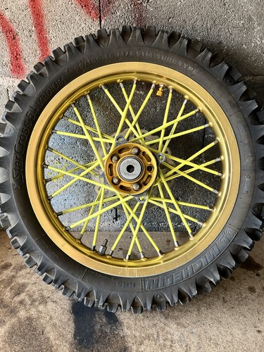 Grande roue arrière suzuki - grande,