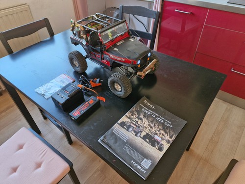 Superbe crawler axial 7iii - axial, cj-7iii