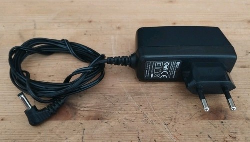 Alimentation adaptateur - /,