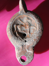 LAMPE A HUILE ROMAINE A DECOR