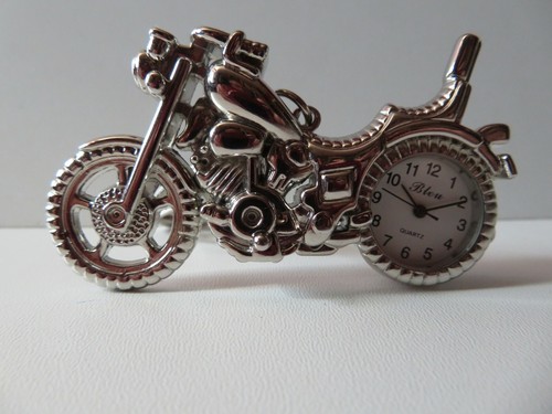 Montre pendentif porte clef - porte,