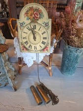 PENDULE HORLOGE  FORET NOIRE AVEC SON MOUVEMENT REGULA POID ET CHAINE