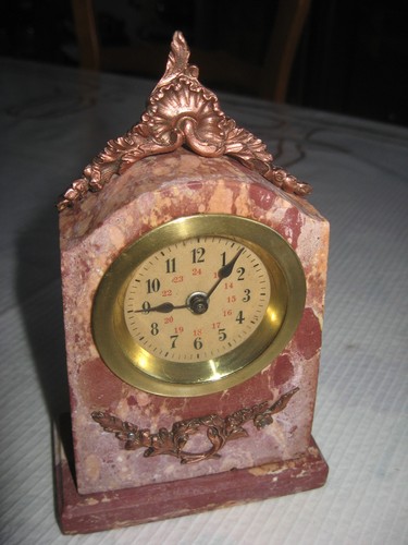 Ancienne pendulette mécanique - ancienne,