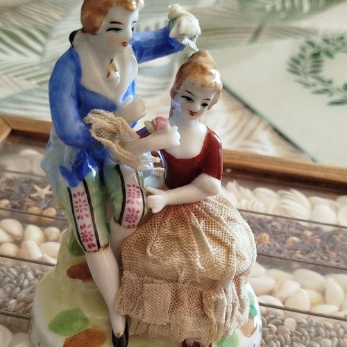 Figurine porcelaine céramique - figurine, porcelaine/céramique