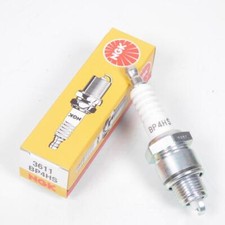 Bougie d'allumage NGK pour Moto Suzuki 50 JR 1987 à 2001 BP4HS Neuf