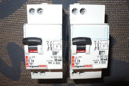 Disjoncteur differentiel 16a - disjoncteur,