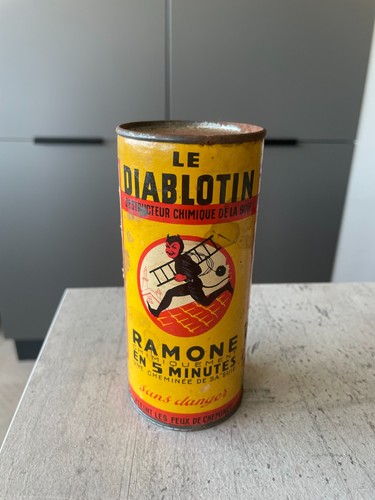Ancienne boite publicitaire - boite,
