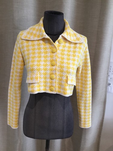 Très belle veste courte - très,
