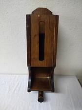 Serviteur, Distributeur de