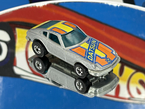 Hot wheels vintage datsun - hot,