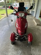 E wheels Electric scooter.  Hardly Ever Used Has Just Been Sitting In Storage.