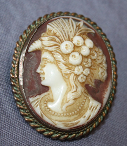 Grande broche camée - grande,