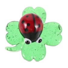  Coccinelle sur trèfle à