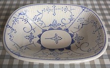 Ancien joli petit plat creux /