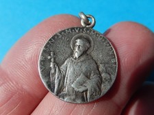 MEDAILLE  SAINT BENOIT