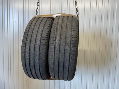 Pneu 225 r18 102 - 225/55,