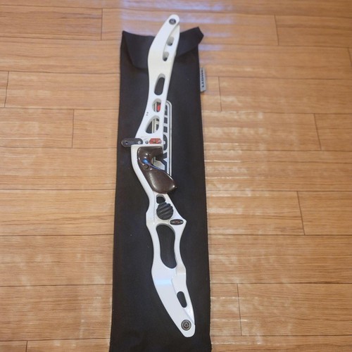 Hoyt right hande - hoyt, nexus