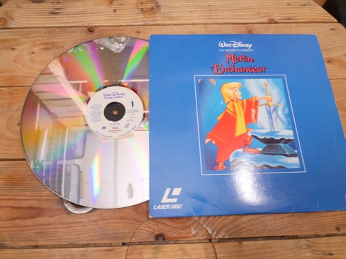 Merlin enchanteur - merlin, l’enchanteur