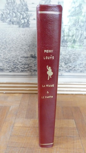 Femme pantin pierre - la, et
