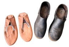 galoche clogs and slippers cantonment leather model 1937 - hairy France 1940